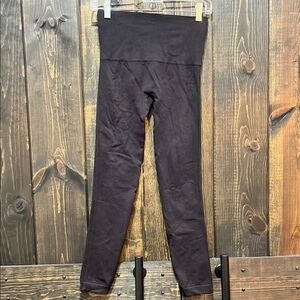 Spanx Cropped Leggings M Black High‎ Waist Rise Stretch Shapewear Minimalist